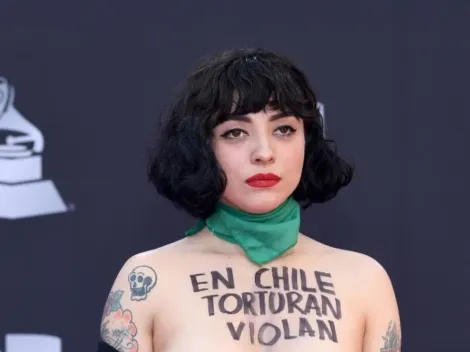 La radical protesta de Mon Laferte en los Latin Grammy