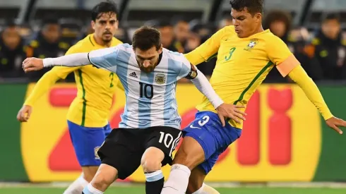 Thiago Silva trata a Messi de maleducado y manejador de árbitros