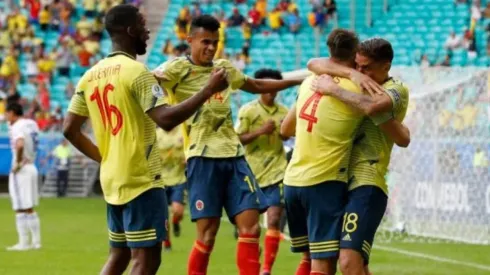 Perú cierra el año con derrota ante Colombia en Estados Unidos