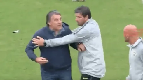 La furia de Hugo Tocalli por una fuerte entrada en Argentina