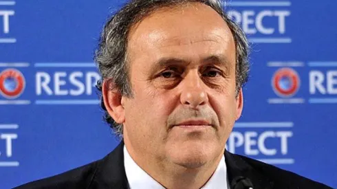 Platini le da unfollow al VAR: "Es una hermosa m****"
