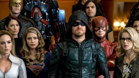 Clips adelantan la "Crisis en Tierras Infinitas"