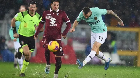 Inter danza bajo la lluvia y sigue tras la Juve.