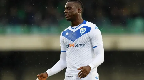 Mario Balotelli ya lidió con un episodio violento de racismo hace poco.