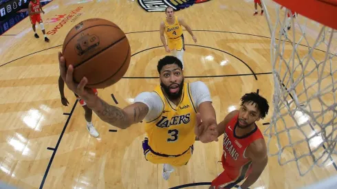 Video | Anthony Davis lleva a los Lakers a su novena victoria consecutiva