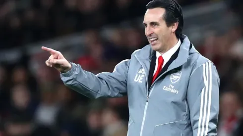 Arsenal comunica que su entrenador Unai Emery se fue de PLR