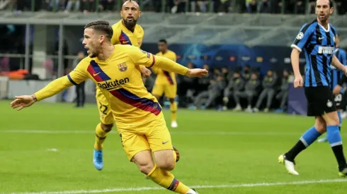 Pérez celebra el gol con Vidal de fondo.