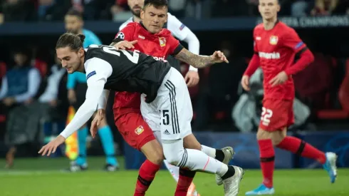 Aránguiz y el Bayer no pudieron contra la Juve.