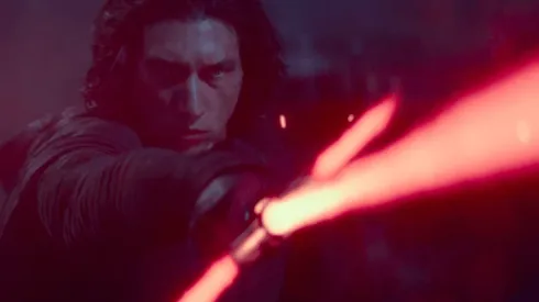 Kylo Ren se encuentra con el Emperador en spot de "Star Wars"