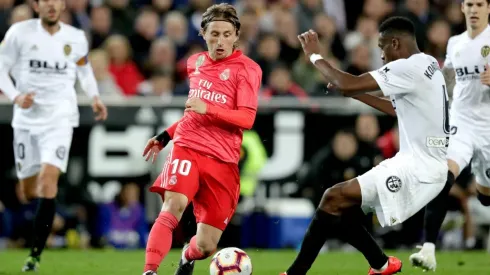 Valencia y Real Madrid animan una nueva fecha de la Liga de España.