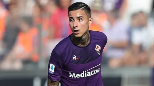 Erick Pulgar es titular en la Fiorentina ante el Inter de Milán