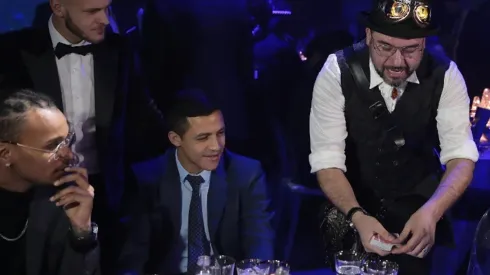 Alexis Sánchez reapareció en la cena de Navidad del Inter de Milán