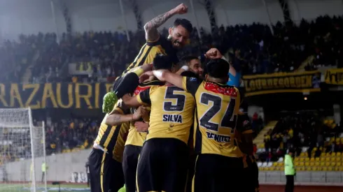 Celebran los Piratas las nuevas contrataciones.