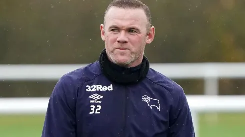 El delantero británico también tendrá funciones como ayudante técnico.