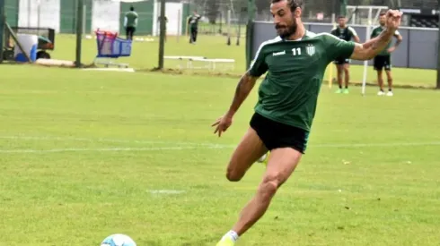 Julio César Falcioni, ni ahí con la adicción al cigarro de Daniel Osvaldo: "Si está fumando, que venga y me convide"