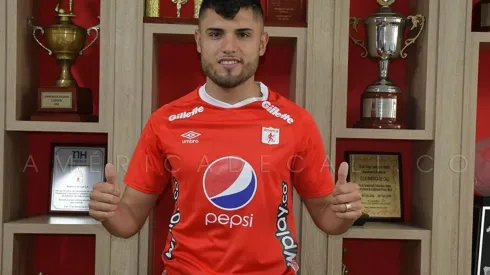 Esta es la primera camiseta que viste en el extranjero.