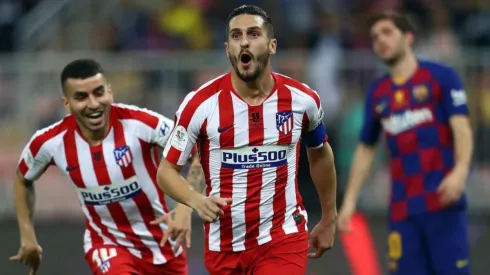 Atlético de Madrid sorprende de manera inexplicable al Barcelona de Arturo Vidal en Arabia Saudita.