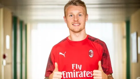 AC Milán refuerza su defensa con el zaguero danés Simon Kjaer