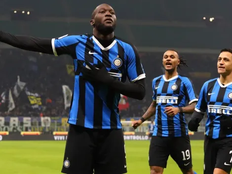 Gol a los 22 segundos: Alexis le trae suerte a su compadre Lukaku