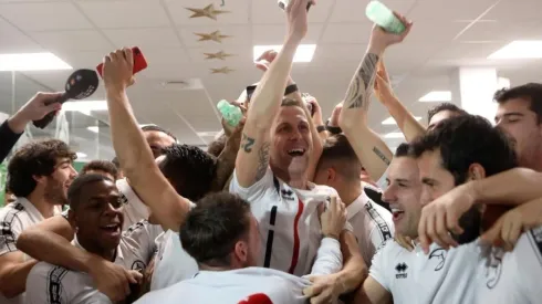 Unionistas celebra eufórico.