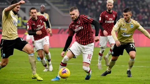 Milan avanza en Coppa Italia.