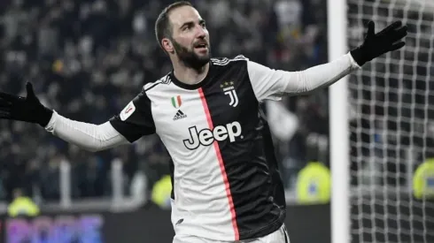 El delantero suma 13 títulos en su carrera profesional.