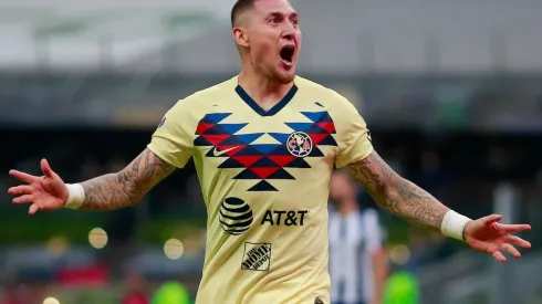 Castillo era carta de LA Galaxy.