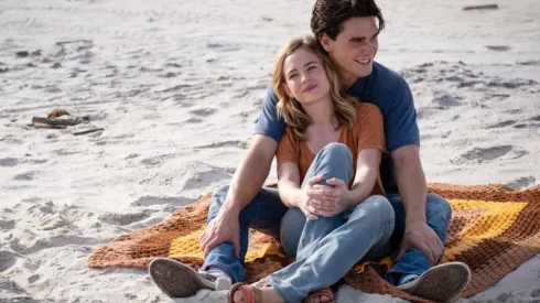 Un adelanto de la biopic romántica "Mientras estés Conmigo"