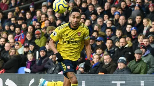 El delantero es tentado en España