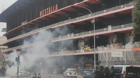 Graves incidentes entre hinchas de Valencia y Barcelona.