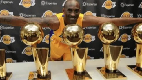 Arturo Vidal se despide de Kobe Bryant