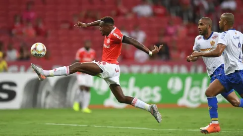 Inter de Porto Alegre vence sin problemas al EC Pelotas