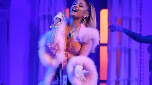 Ariana Grande falla en los Grammys 2020