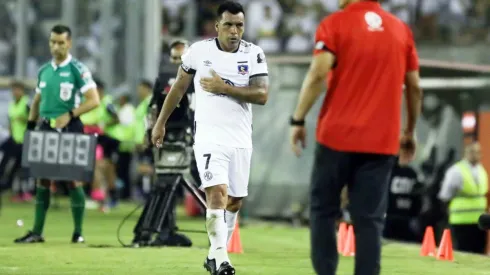 Esteban Paredes estará dos meses y once partidos fuera en Colo Colo