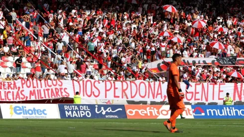 Carabineros multaron a hinchas de Curicó