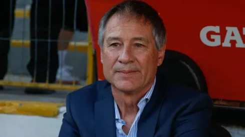 Holan lamenta la muerte del hincha de albo