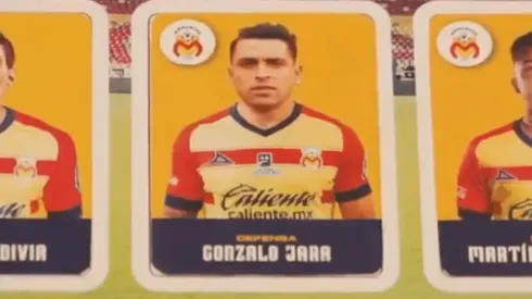 Gonzalo Jara entre Jorge Valdivia y Martín Rodríguez en el álbum de Morelia.