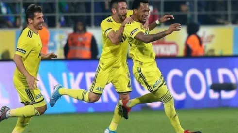 Isla fue titular y jugó hasta el minuto 68.