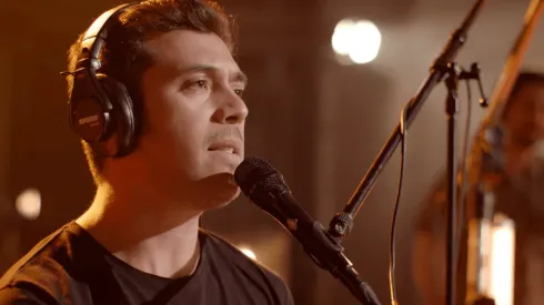 "Hablar de ti": Gepe en modo acústico