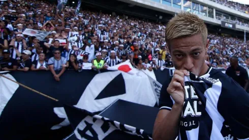 Keisuke Honda desata la locura en Rio de Janeiro