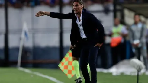 Ovacionado: Sebastián Beccacece es recibido como héroe tras triunfo de Racing ante Independiente