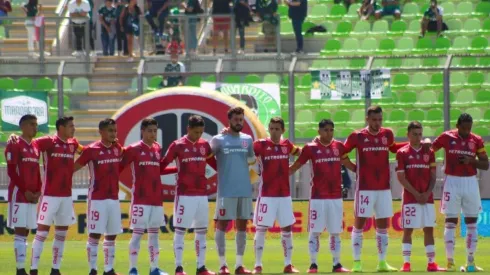 Universidad de Chile se forma para el minuto de silencio en honor de Rubén Selman