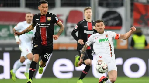 Charles ya fue titular en Europa League.