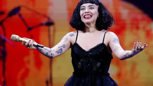 Mon Laferte decide donar sus Gaviotas a una causa benéfica