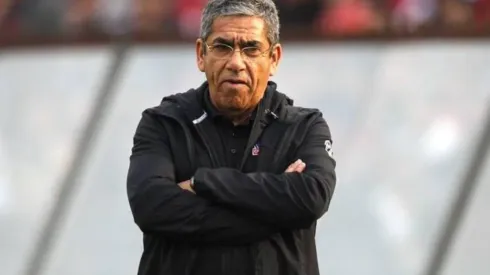 Gualberto Jara entrenador de Colo Colo