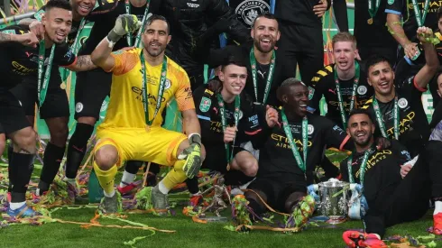 Claudio Bravo fue el héroe de la final de la Carabao Cup