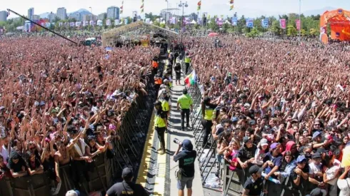 Minsal asegura que "no hay ninguna necesidad" de prohibir eventos masivos