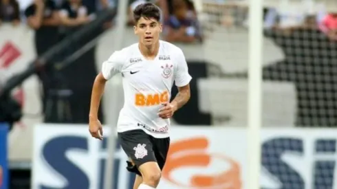 Araos suma minutos en Brasil.