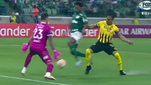 Palmeiras tuvo tanta viveza como fortuna en la apertura de la cuenta ante Guaraní