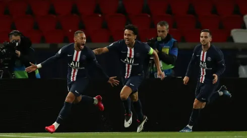 Neymar festejó con todo su gol de palomita